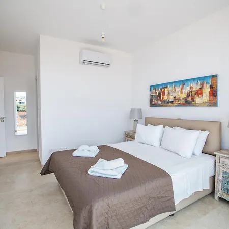 3 Schlafzimmer Mit Privatem Pool Im Zentrum Protaras