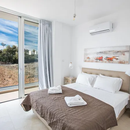 3 Schlafzimmer Mit Privatem Pool Im Zentrum Casa vacanze Protaras